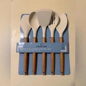 Croton White and Wood Cooking Utensil Set